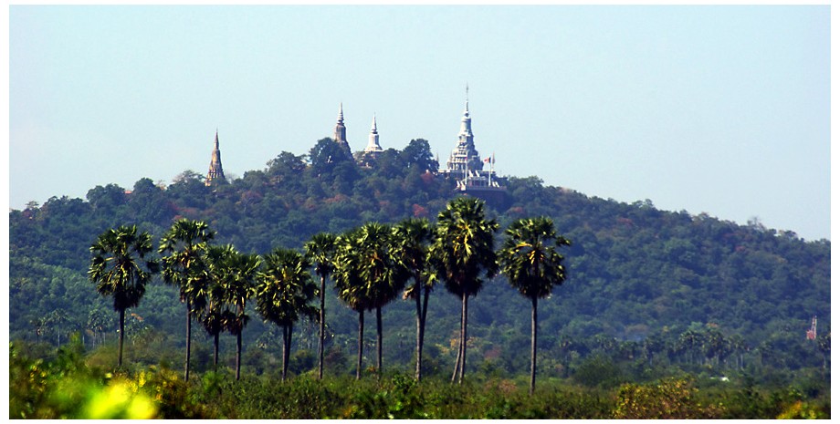 Oudong et bénédiction à la pagode